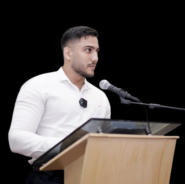 mentor Eduardo Manrique